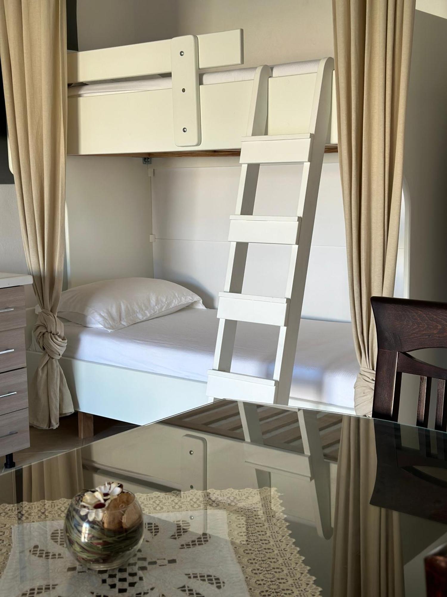 Sail Ocean View Apartments Σαράντα Εξωτερικό φωτογραφία